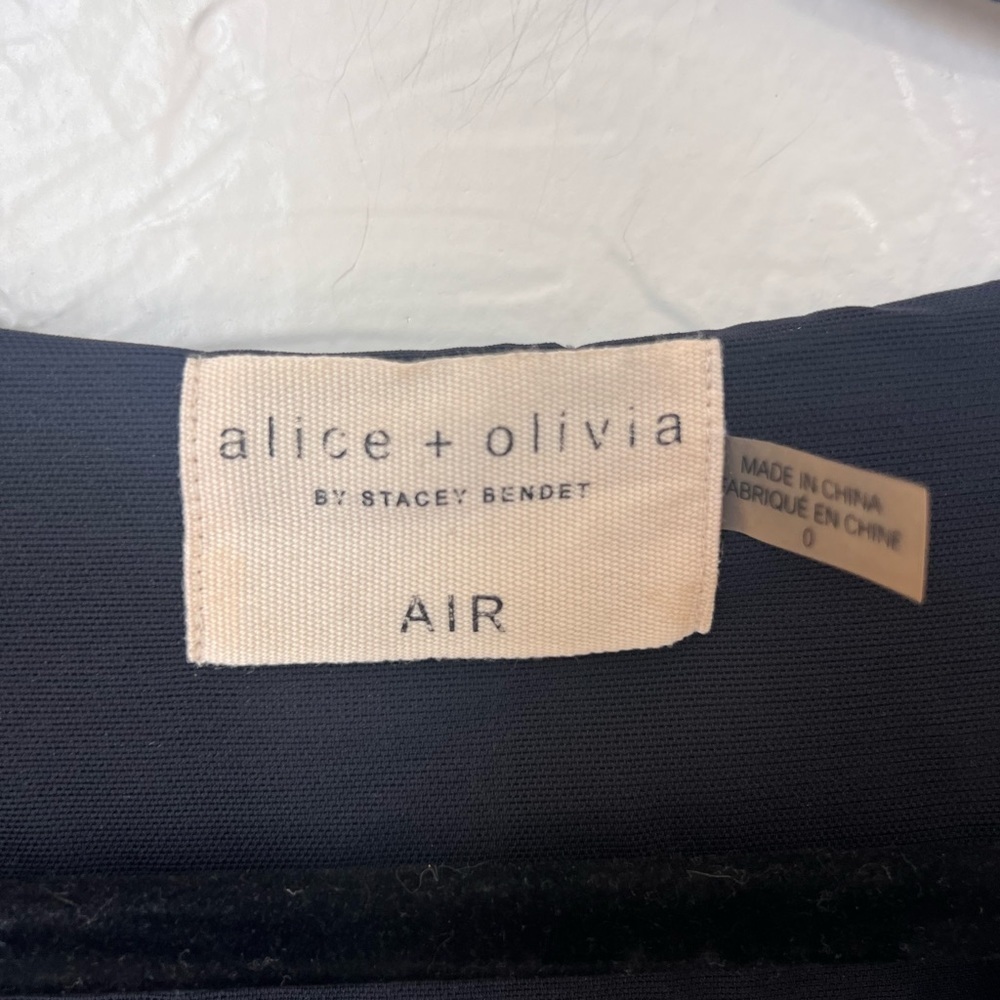 Alice + Olivia Gray Sleeveless Midi Dress - Picture 4 of 8